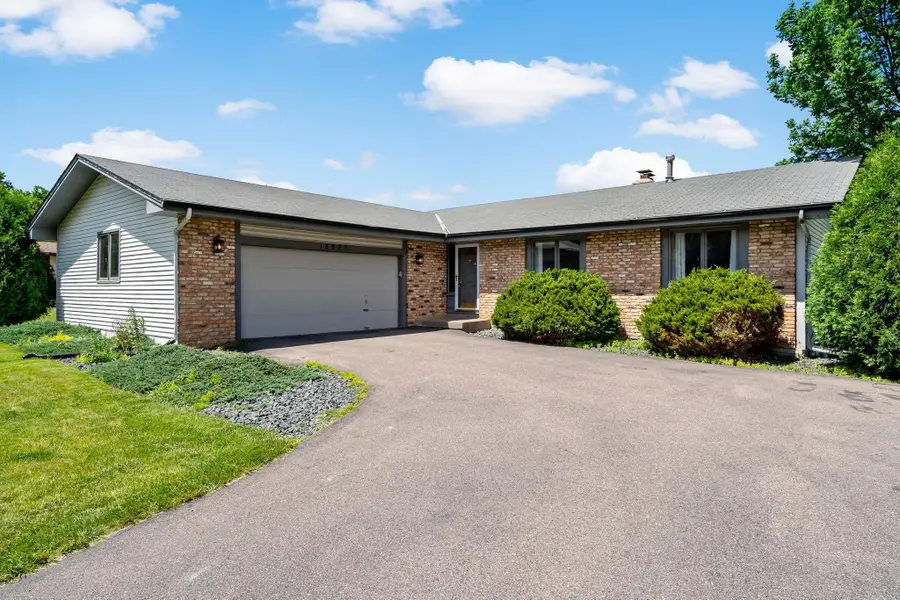 18920 27th Avenue N, Plymouth, MN 55447 - #3