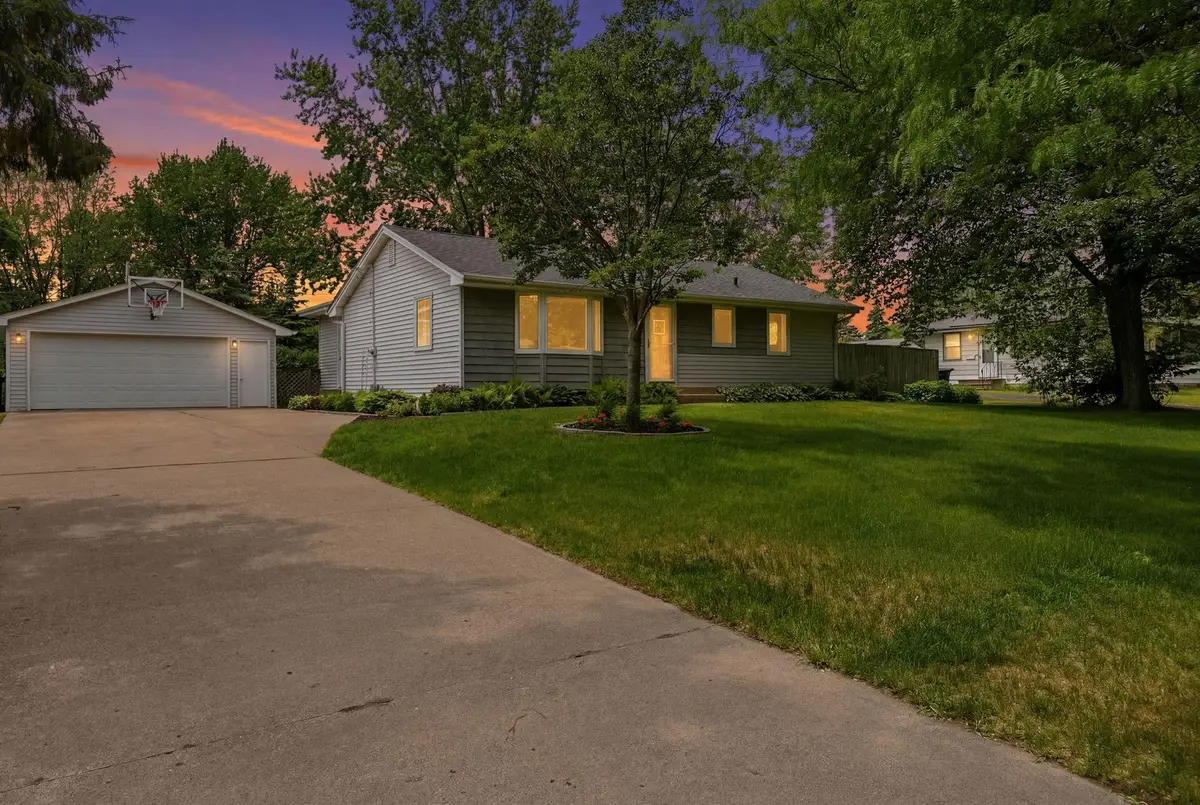 2850 121st Avenue Nw, Coon Rapids, MN 55433 - #1