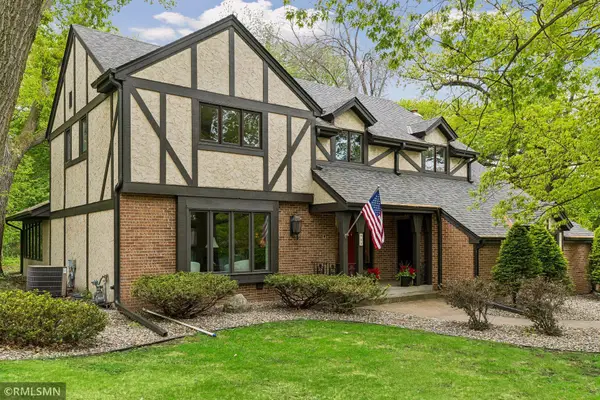 905 Windemere Curve #N, Plymouth, MN 55441