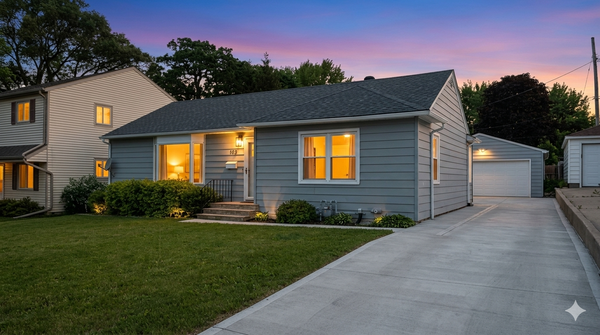 105 Giles Place, Albert Lea, MN 56007