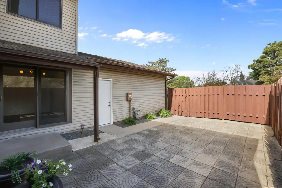 7859 Dunmore Road, Woodbury, MN 55125 - #2
