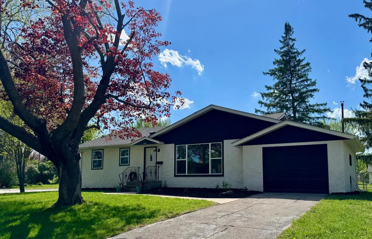 1203 10th Avenue Ne, Brainerd, MN 56401 - #1
