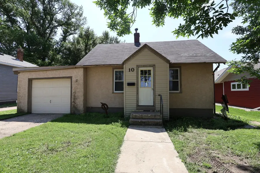 10 E 4th Street, Morris, MN 56267 - #3