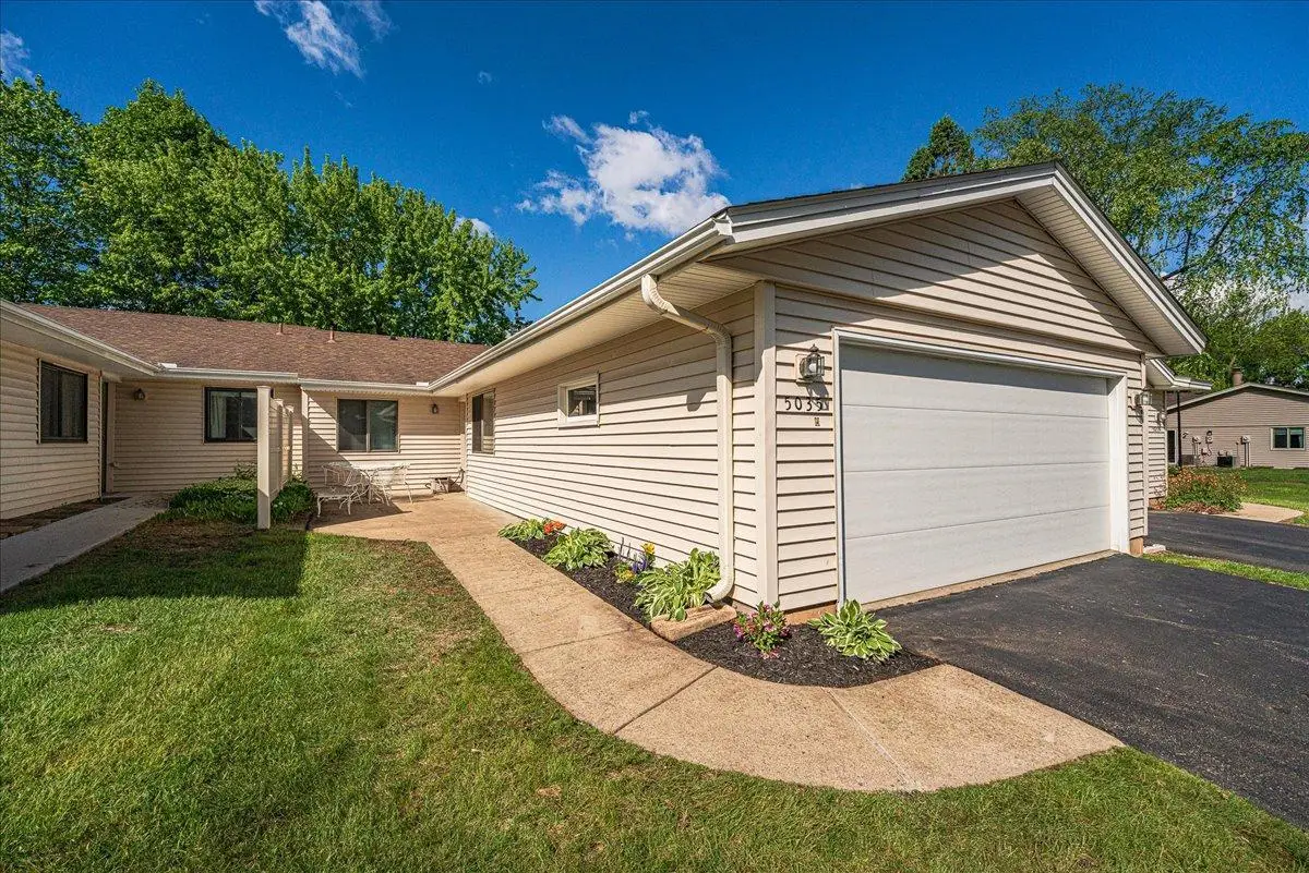 5035 147th Street W, Apple Valley, MN 55124 - #1