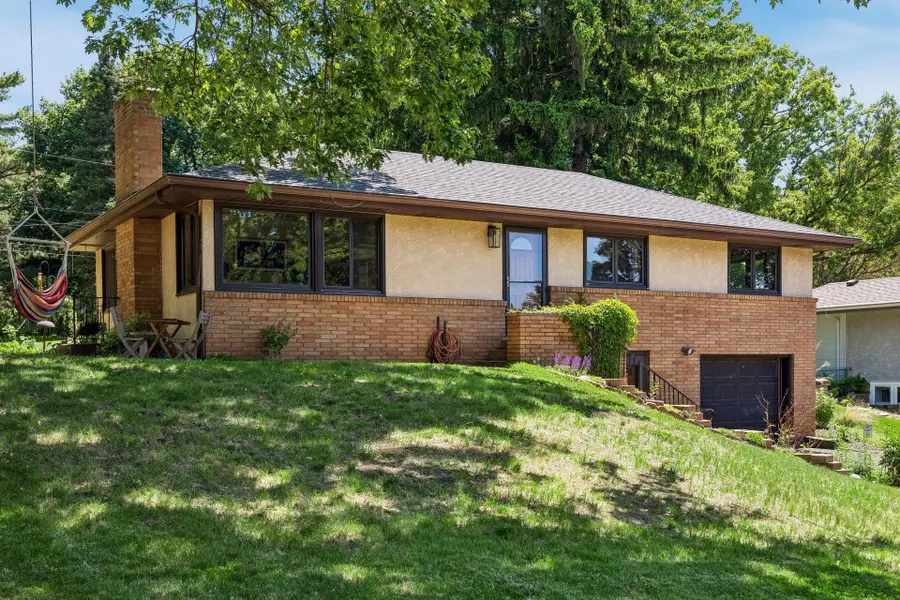 2356 Tophill Circle, Roseville, MN 55113 - #2