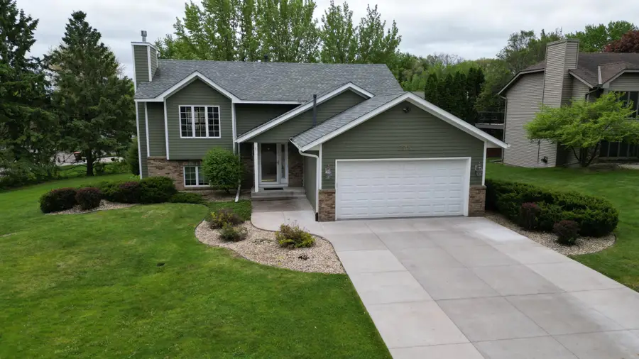 5518 Oakgreen Place N, Oak Park Heights, MN 55082 - #2