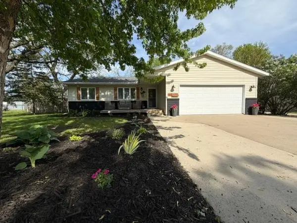 417 S Austin Avenue, Litchfield, MN 55355