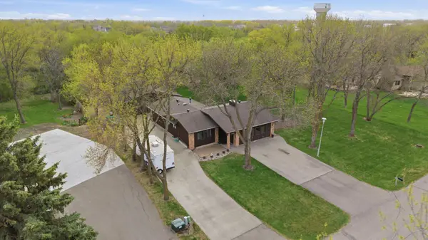 3826 Kensington Drive, West Fargo, ND 58078