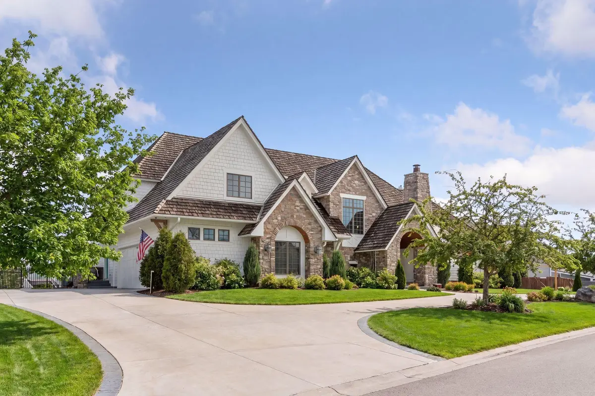 9787 Sky Lane, Eden Prairie, MN 55347 - #1