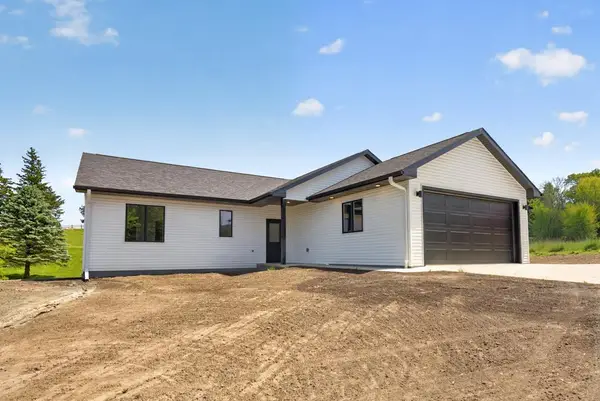 416 Parkside Drive Se, Preston, MN 55965
