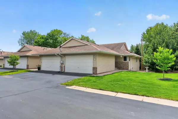833 White Oak Court, New Brighton, MN 55112