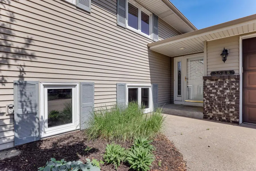 3588 Grenadier Place North Place, Oakdale, MN 55128 - #3