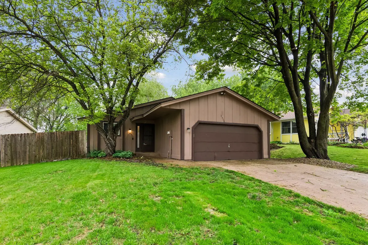 8450 Hiawatha Avenue, Eden Prairie, MN 55347 - #1