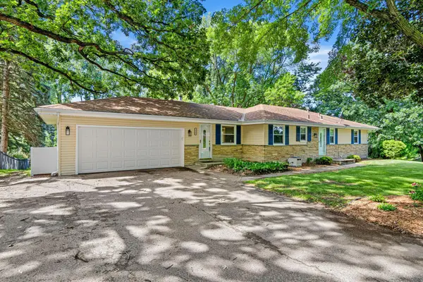 3405 Highland Drive, Burnsville, MN 55337