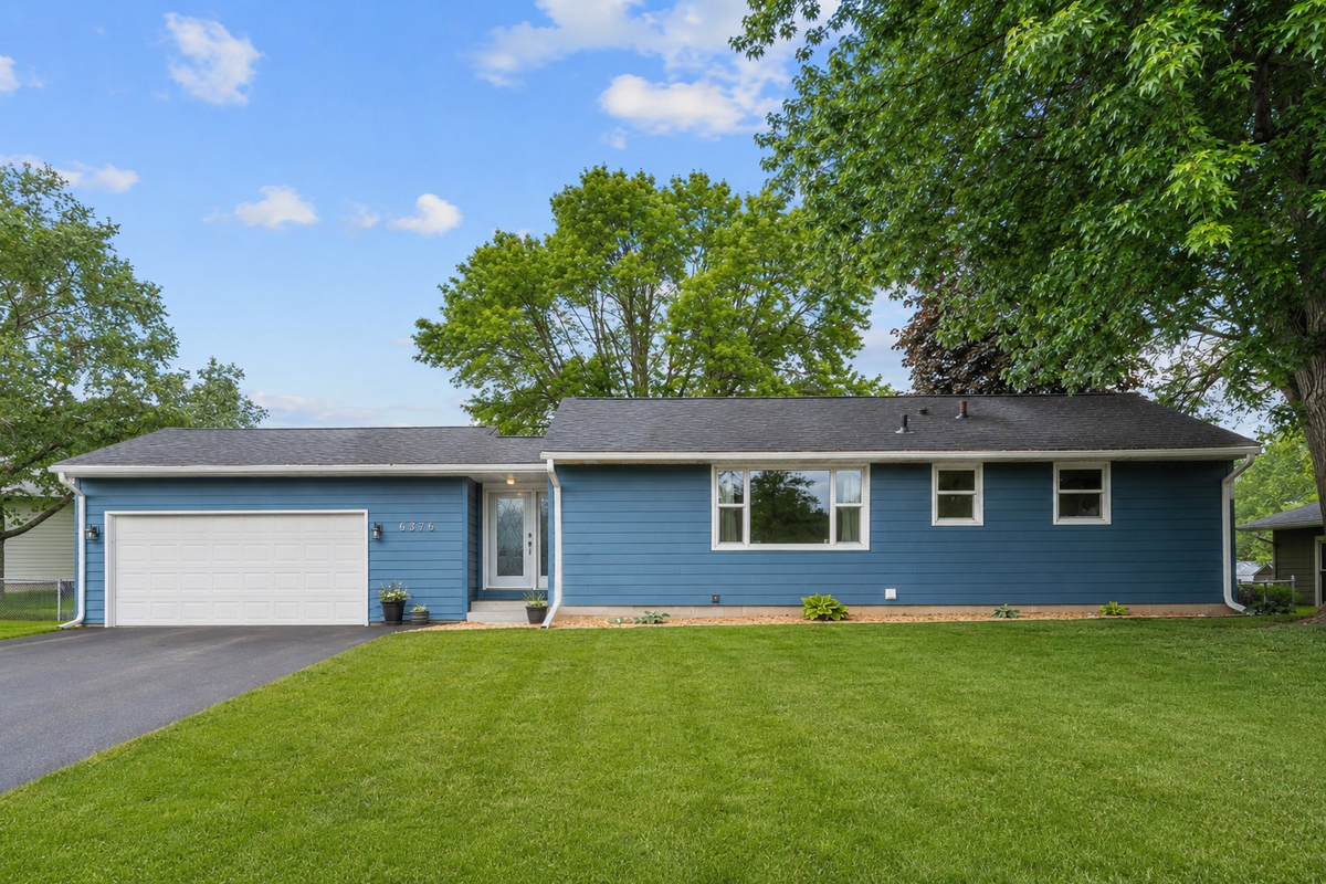 6876 11th Street N, Oakdale, MN 55128 - #1