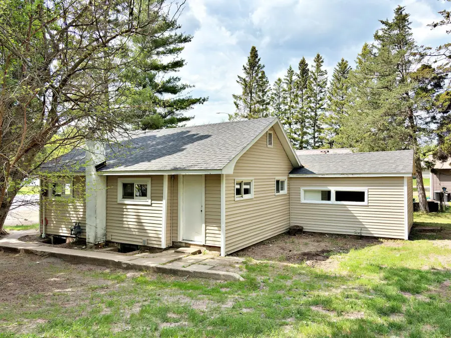 304 Central Avenue N, Park Rapids, MN 56470 - #2