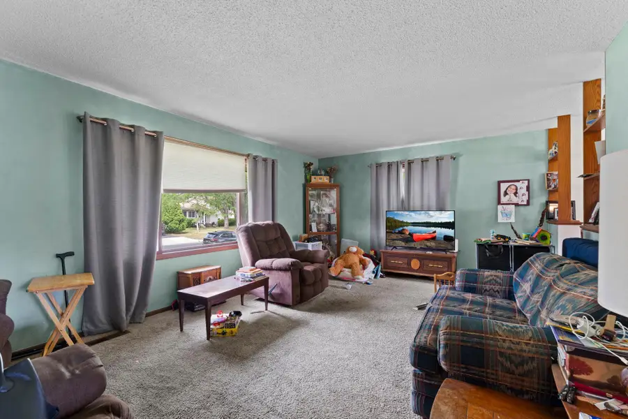 2607 64th Avenue N, Brooklyn Center, MN 55430 - #2