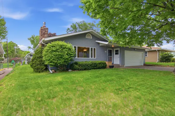 1001 Kinnickinnic Street, Hudson, WI 54016