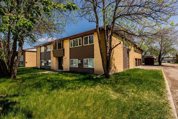 1824 14th Street S, Fargo, ND 58103