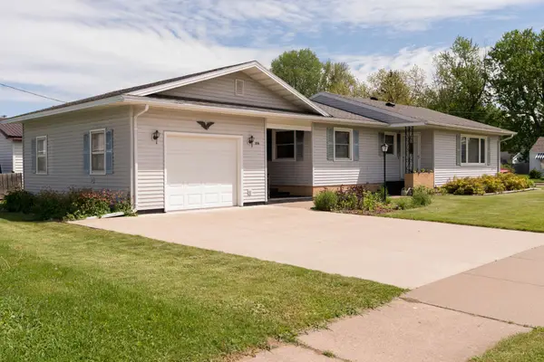 374 W Vine Street, Mondovi, WI 54755