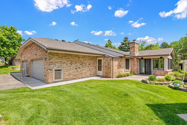 1860 Juneau Lane N, Plymouth, MN 55447