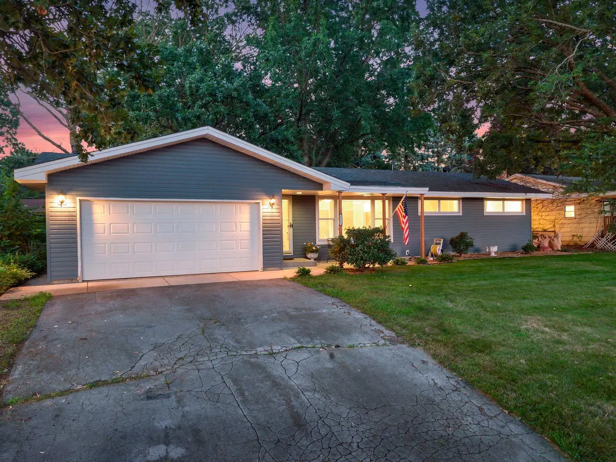 7381 Lyric Lane Ne, Fridley, MN 55432 - #1