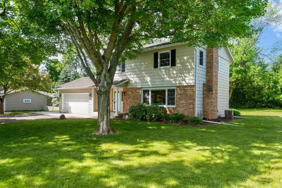 2105 Urbandale Lane N, Plymouth, MN 55447 - #2