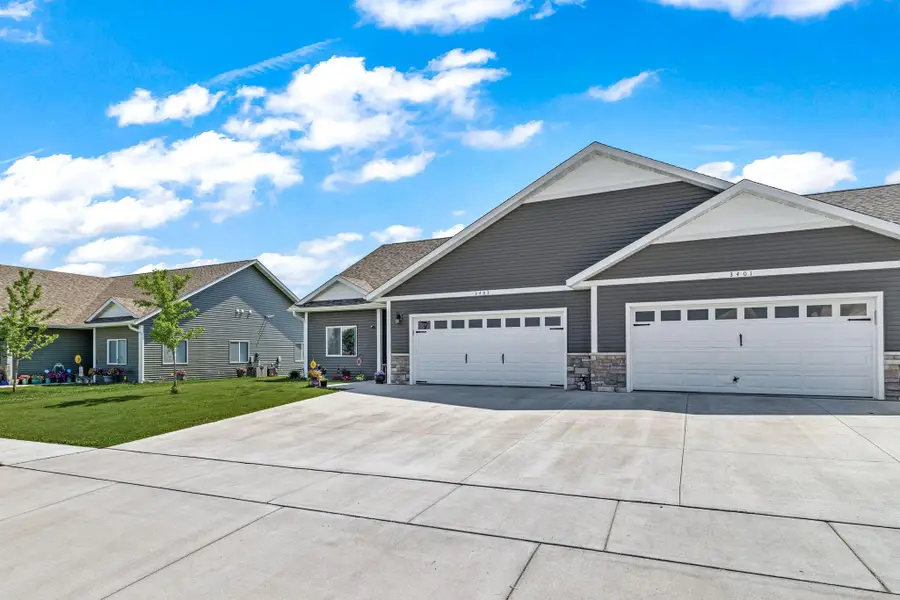 3403 Iris Drive, Eau Claire, WI 54703 - #2