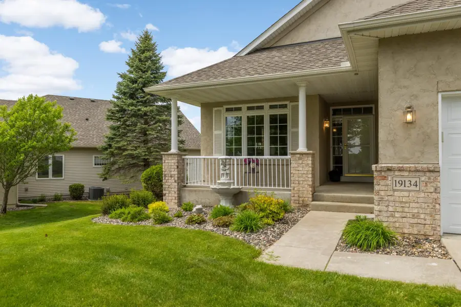 19134 Inndale Drive, Lakeville, MN 55044 - #2