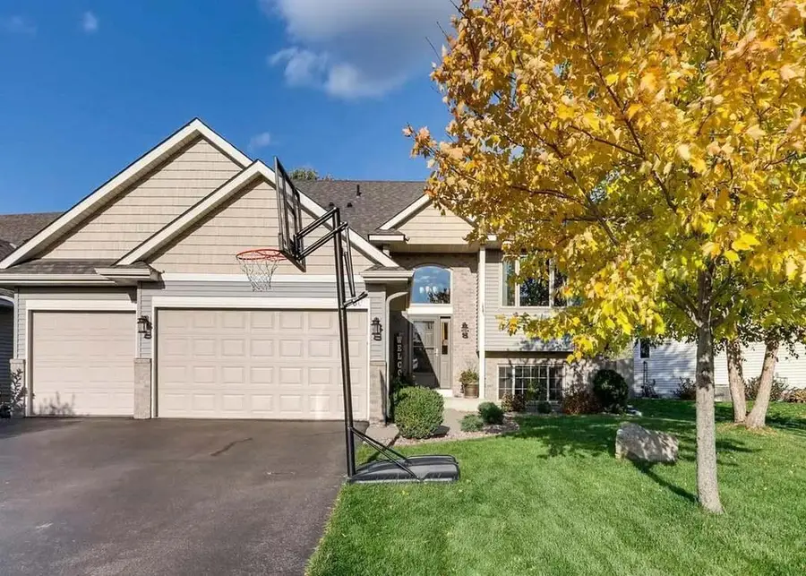 10780 Sailor Way, Woodbury, MN 55129 - #2