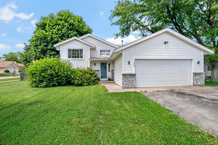 16467 Godson Drive, Lakeville, MN 55044 - #2