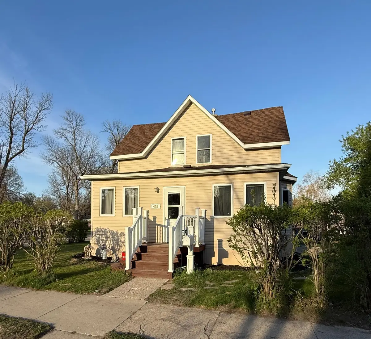 402 Saint Paul Avenue S, Thief River Falls, MN 56701 - #1
