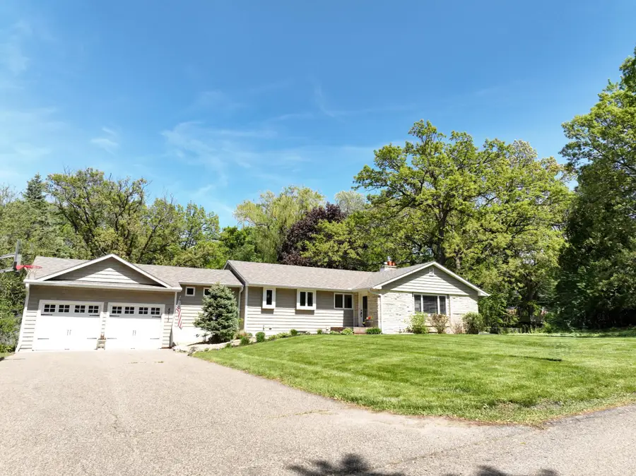4713 Fairhills Road W, Minnetonka, MN 55345 - #2