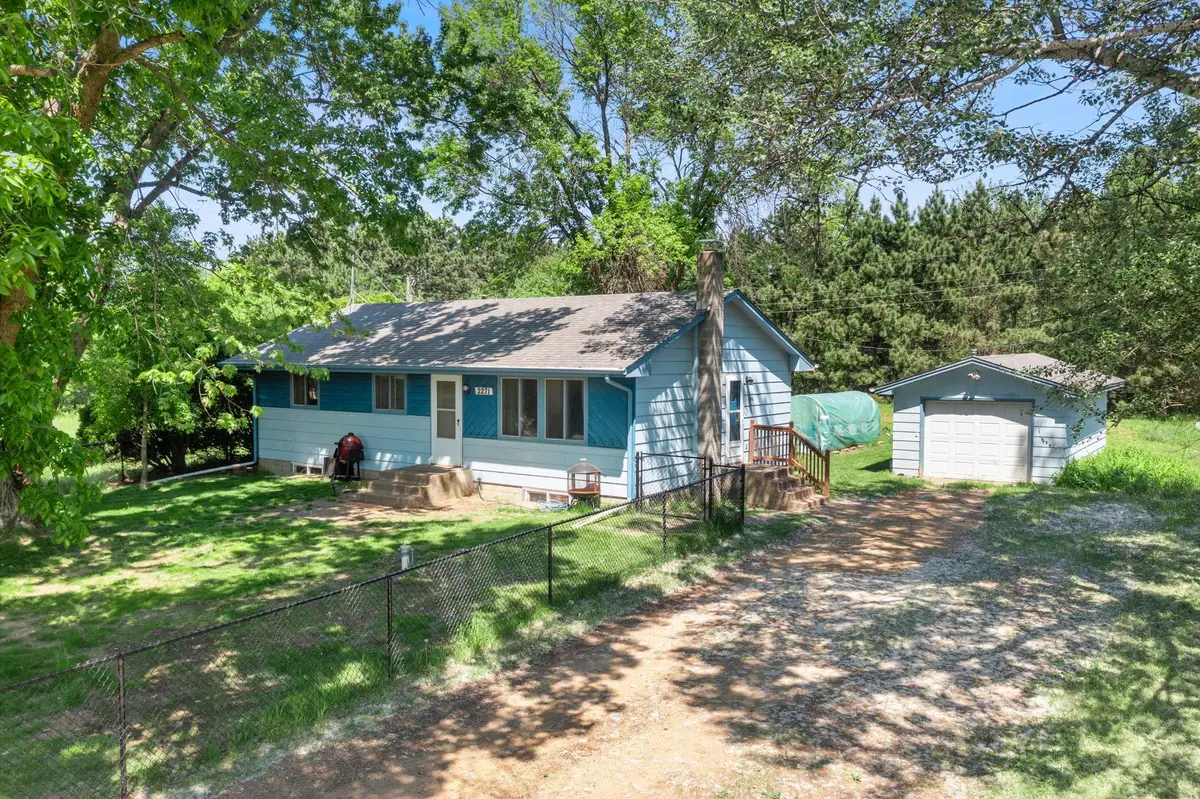 2271 335th Lane Ne, Cambridge, MN 55008 - #1
