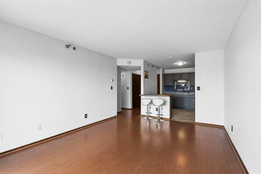 66 9th Street E #1614, Saint Paul, MN 55101 - #2
