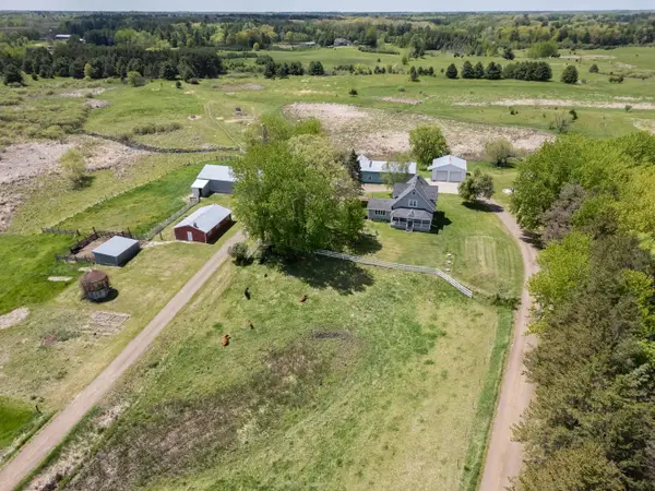 38500 Holly Street Nw, Stanchfield, MN 55080