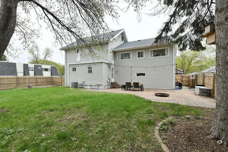 1533 16th Street S, Fargo, ND 58103 - #2
