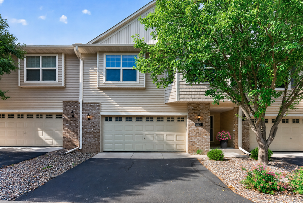 11631 Prospect Curve, Woodbury, MN 55129