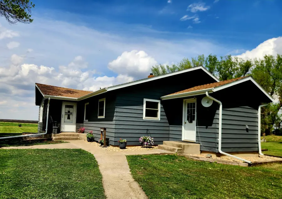 1055 141st Street, Pipestone, MN 56164 - #2