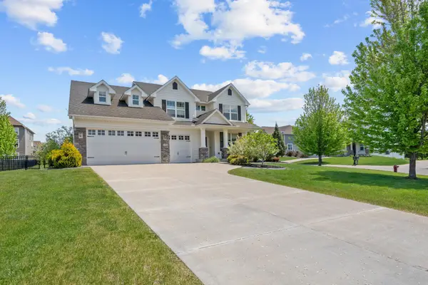 3308 Arden Drive, Woodbury, MN 55129