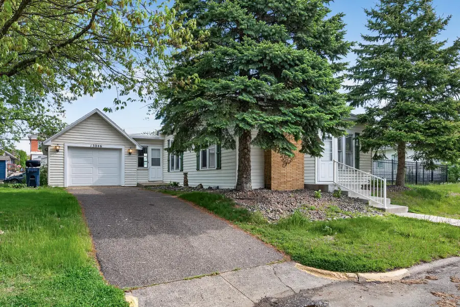 13046 Newell Avenue, Lindstrom, MN 55045 - #2