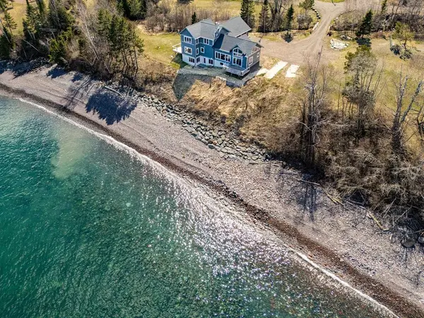 6164 Kennedys Landing, Silver Bay, MN 55614