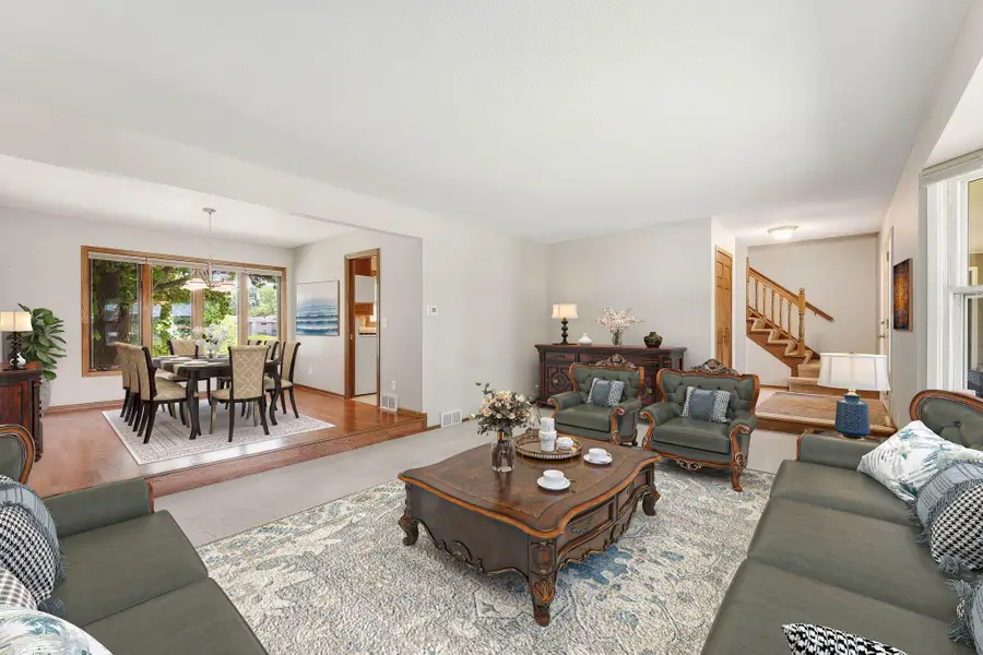9125 40 1/2 Avenue N, New Hope, MN 55427 - #3