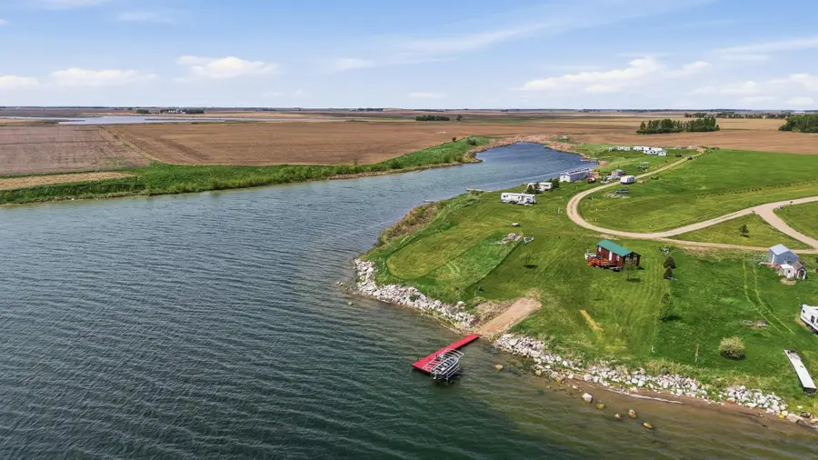 100 Eula Mae Woodward Parkway Sw, Oakes, ND 58474 - #2