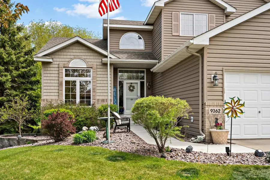 9362 Austrian Pine Avenue N, Brooklyn Park, MN 55443 - #2
