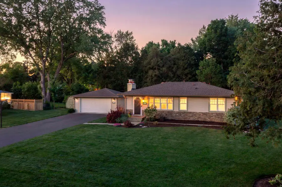 15620 2nd Avenue N, Plymouth, MN 55447 - #3