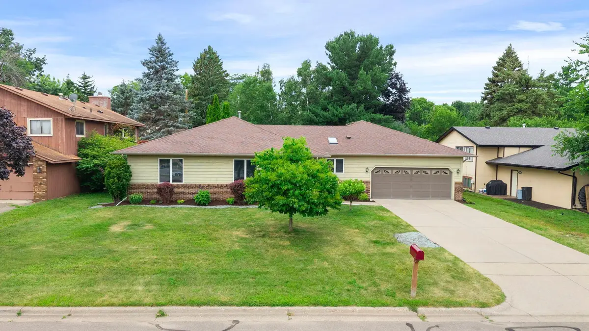1311 Marthaler Lane, West Saint Paul, MN 55118 - #1