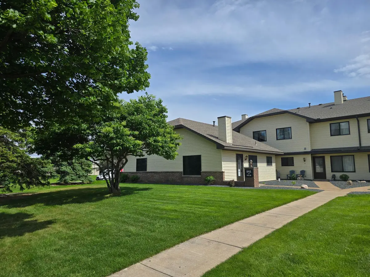 9905 54th Place N #5, Minneapolis, MN 55442 - #1