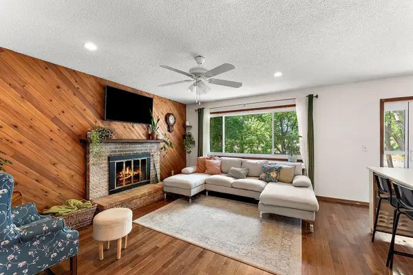 4513 Scott Trail, Eagan, MN 55122
