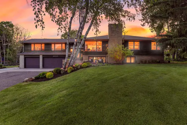 2011 Toledo Avenue N, Golden Valley, MN 55422